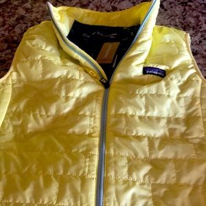 Patagonia nano vest xl….unique pineapple color…NWT